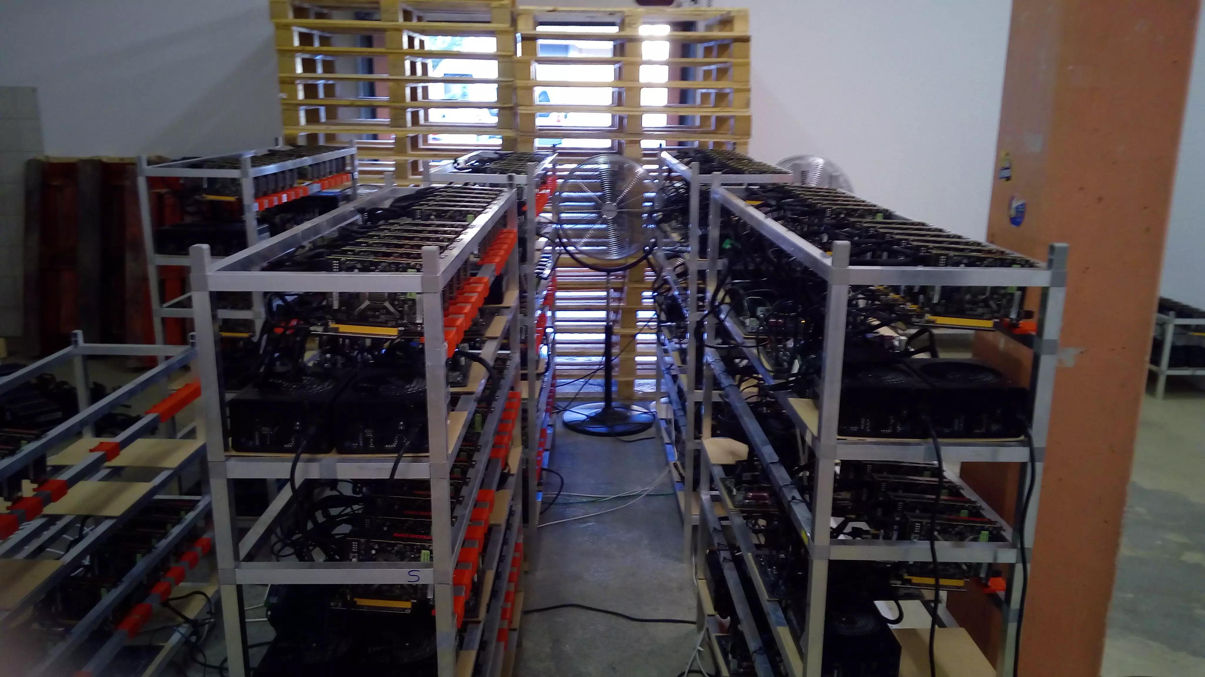 Photo alpine mining in Saxon Valais wallis