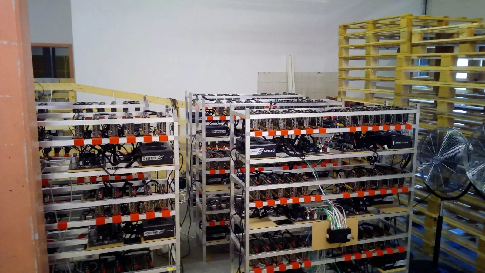 Photo alpine mining in Saxon Valais wallis