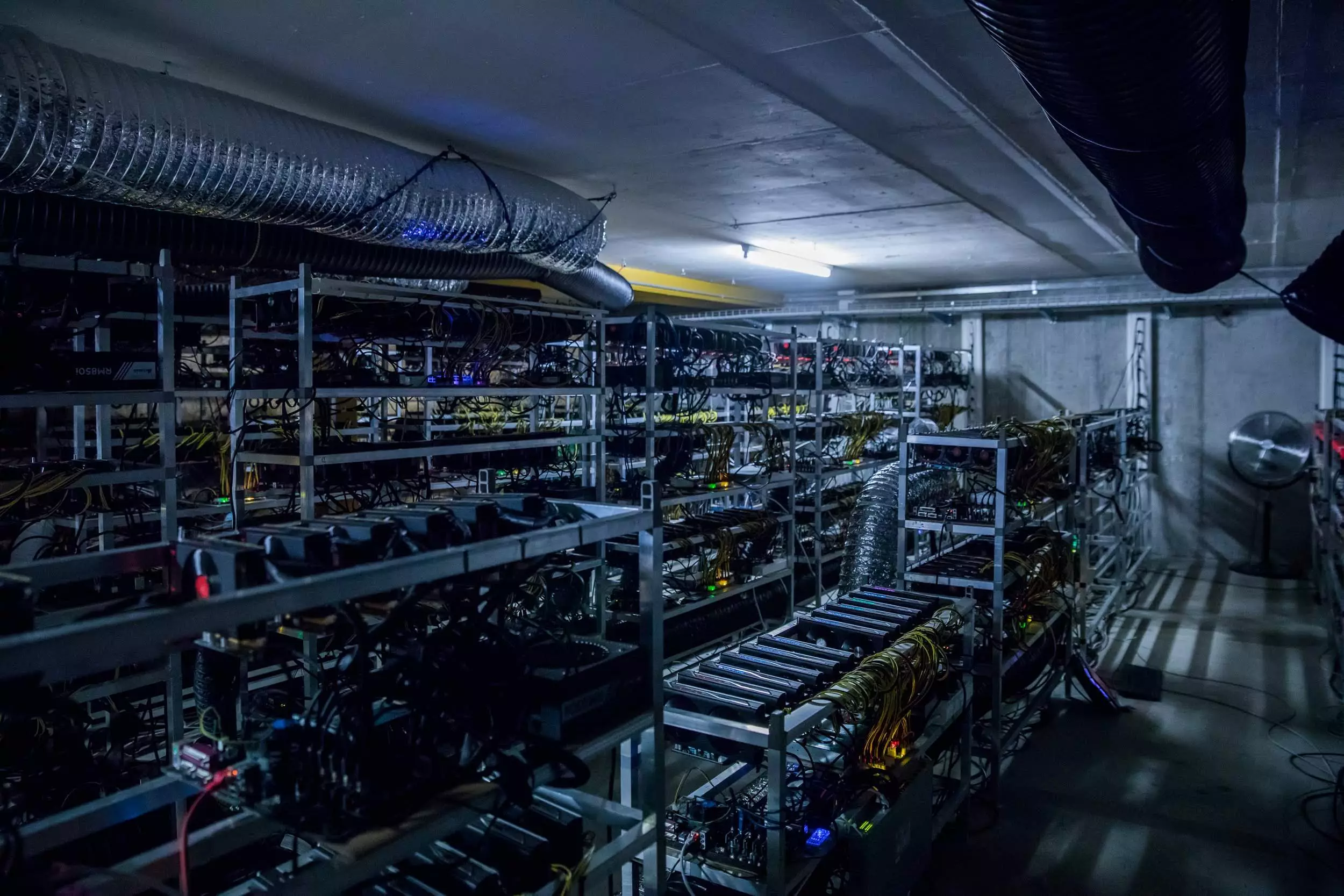 Photo alpine mining in Gondo Zwischbergen Simplon Valais wallis