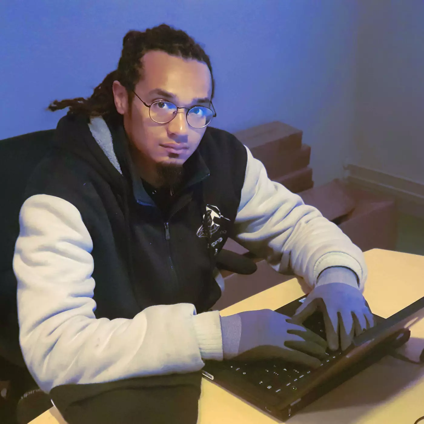 Patrick Working in Mining Center 40000 GPU Nvidia P102 P104 in Sweden Porjus Jokkmokk